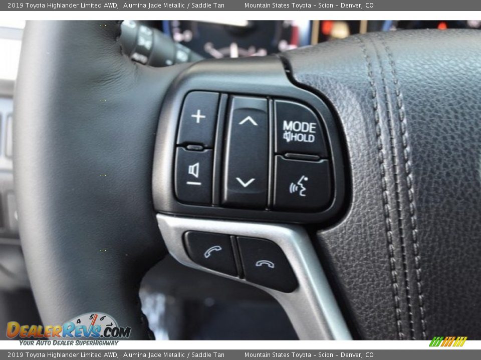 2019 Toyota Highlander Limited AWD Steering Wheel Photo #30