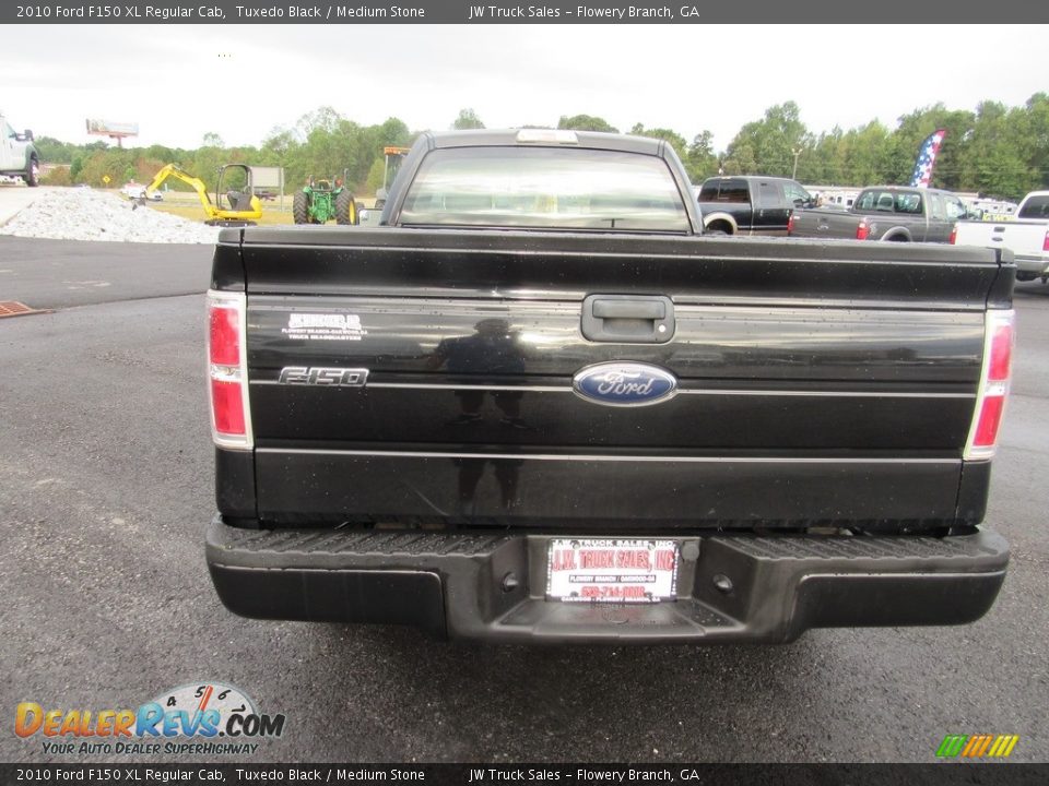 2010 Ford F150 XL Regular Cab Tuxedo Black / Medium Stone Photo #4