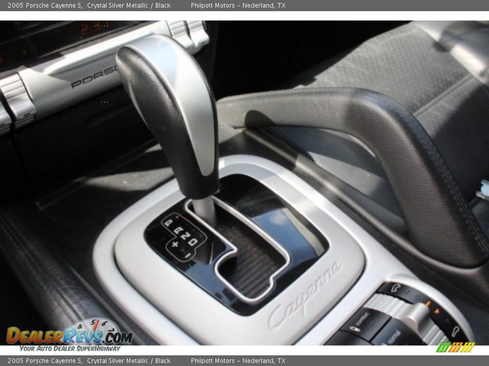 2005 Porsche Cayenne S Crystal Silver Metallic / Black Photo #16