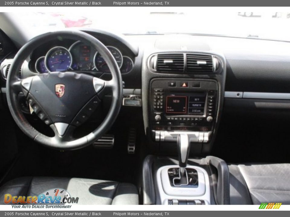 2005 Porsche Cayenne S Crystal Silver Metallic / Black Photo #23