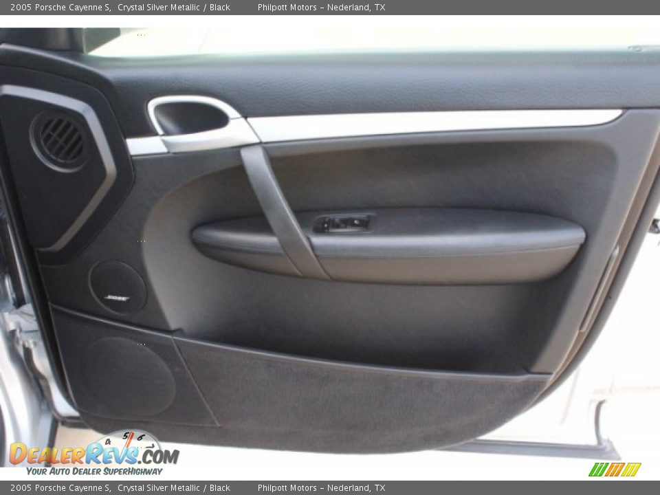 2005 Porsche Cayenne S Crystal Silver Metallic / Black Photo #28
