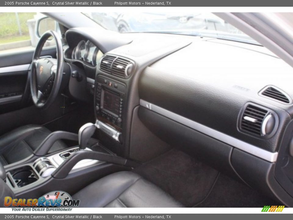 2005 Porsche Cayenne S Crystal Silver Metallic / Black Photo #29