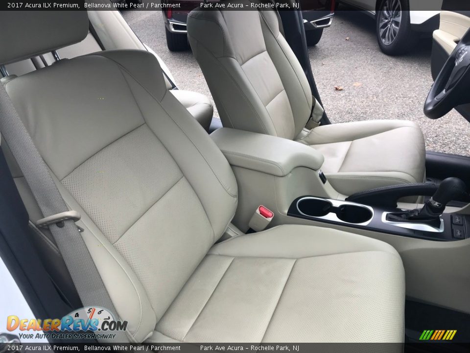 2017 Acura ILX Premium Bellanova White Pearl / Parchment Photo #10
