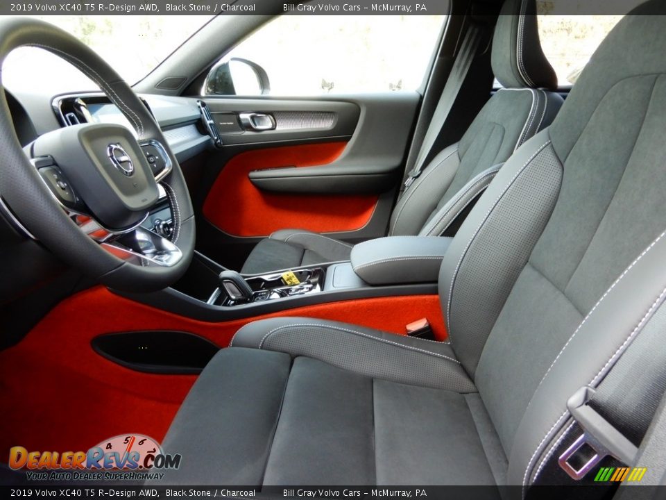 Front Seat of 2019 Volvo XC40 T5 R-Design AWD Photo #11