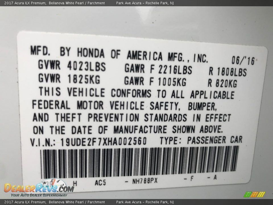 2017 Acura ILX Premium Bellanova White Pearl / Parchment Photo #20