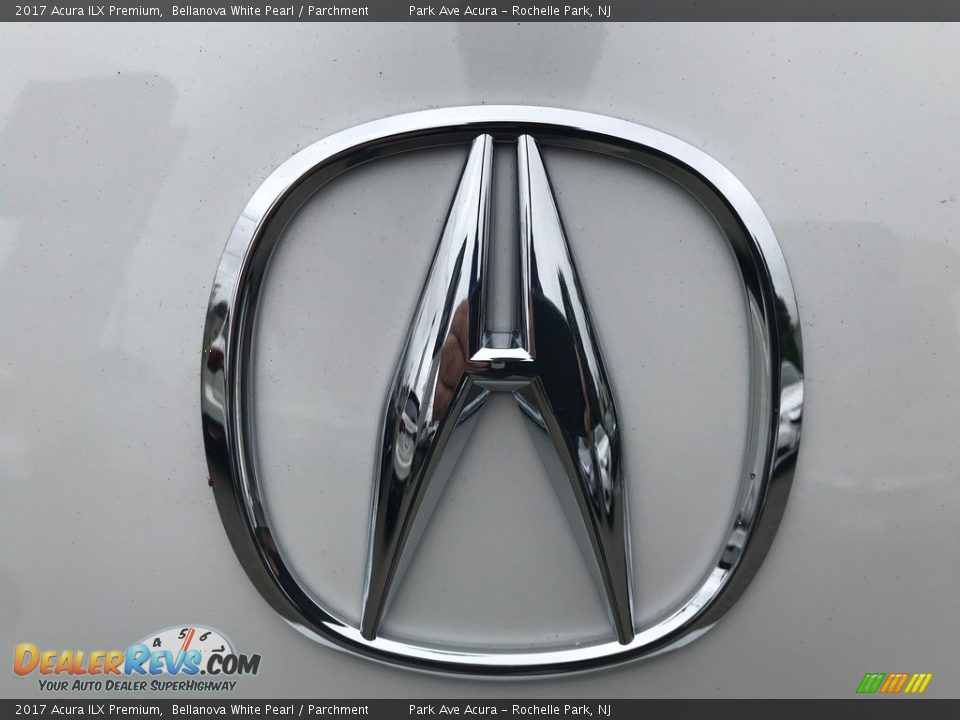2017 Acura ILX Premium Bellanova White Pearl / Parchment Photo #34