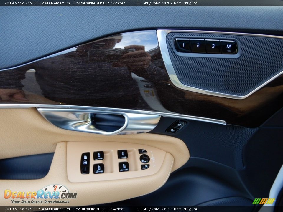 2019 Volvo XC90 T6 AWD Momentum Crystal White Metallic / Amber Photo #10