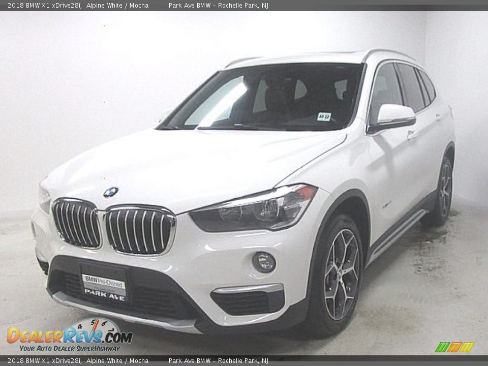 2018 BMW X1 xDrive28i Alpine White / Mocha Photo #1