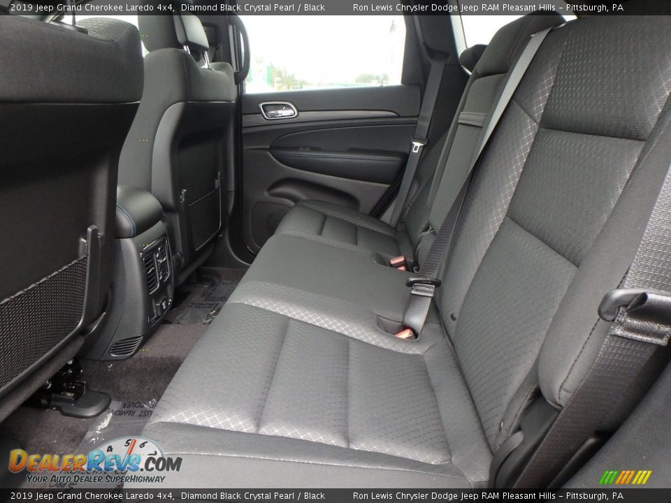 Rear Seat of 2019 Jeep Grand Cherokee Laredo 4x4 Photo #11