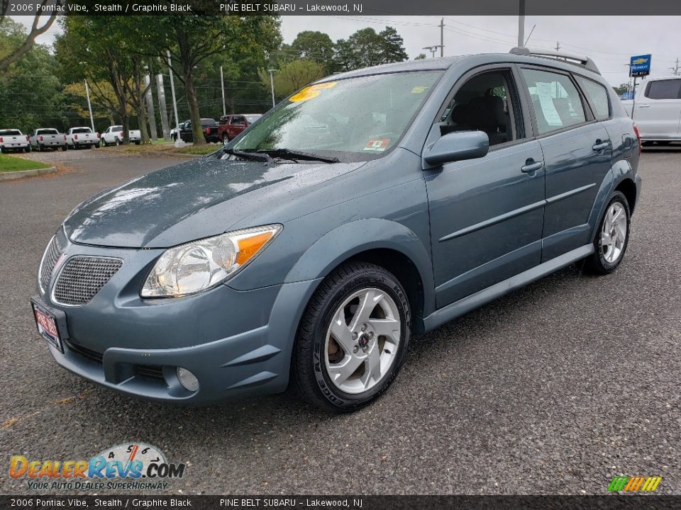 2006 Pontiac Vibe Stealth / Graphite Black Photo #3