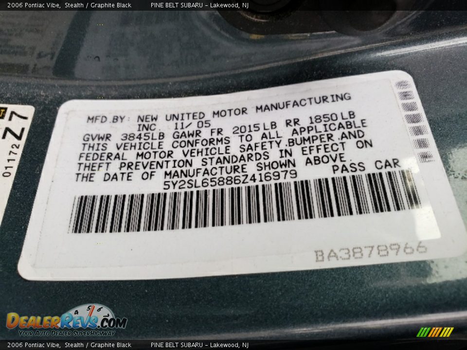 2006 Pontiac Vibe Stealth / Graphite Black Photo #23