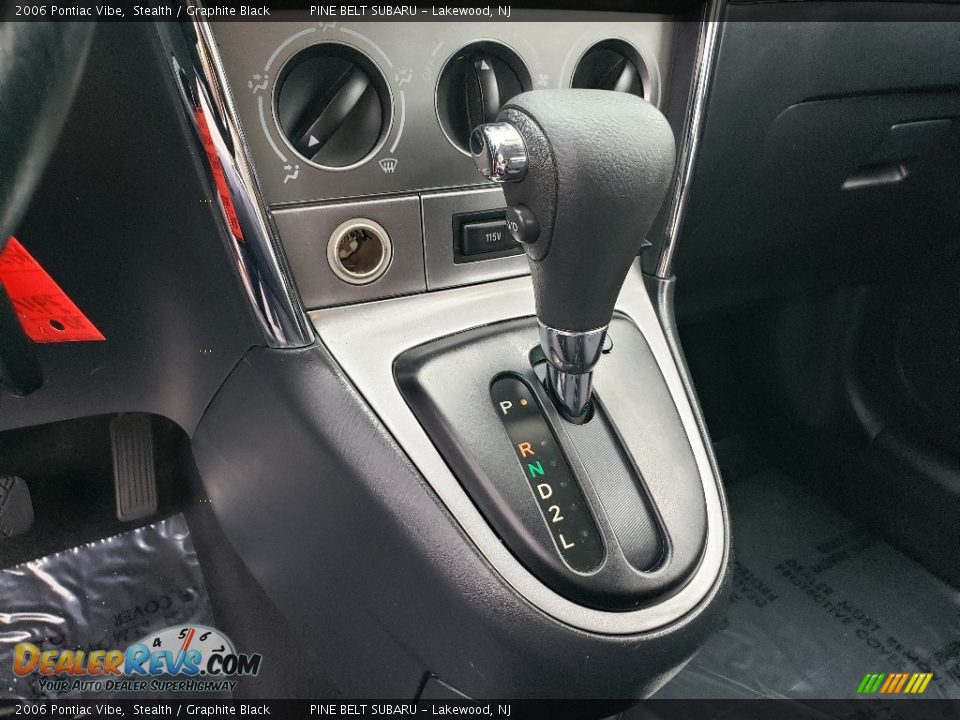 2006 Pontiac Vibe Stealth / Graphite Black Photo #24