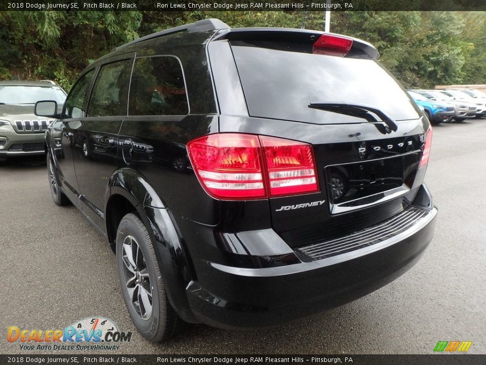 2018 Dodge Journey SE Pitch Black / Black Photo #3