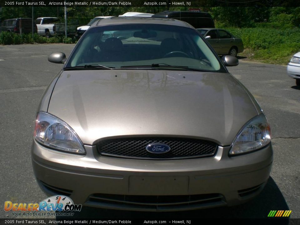 2005 Ford Taurus SEL Arizona Beige Metallic / Medium/Dark Pebble Photo #1