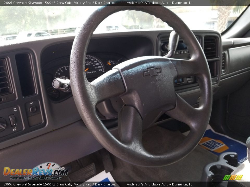 2006 Chevrolet Silverado 1500 LS Crew Cab Victory Red / Dark Charcoal Photo #12