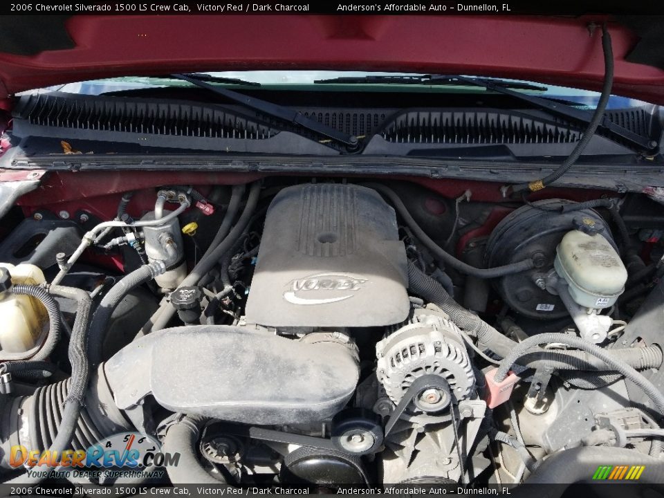 2006 Chevrolet Silverado 1500 LS Crew Cab Victory Red / Dark Charcoal Photo #25