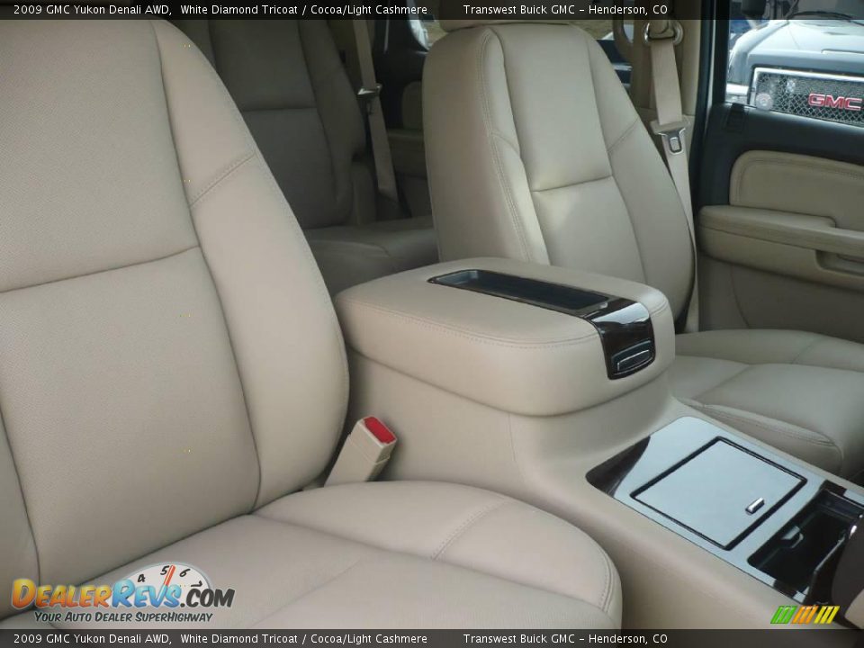 2009 GMC Yukon Denali AWD White Diamond Tricoat / Cocoa/Light Cashmere Photo #7