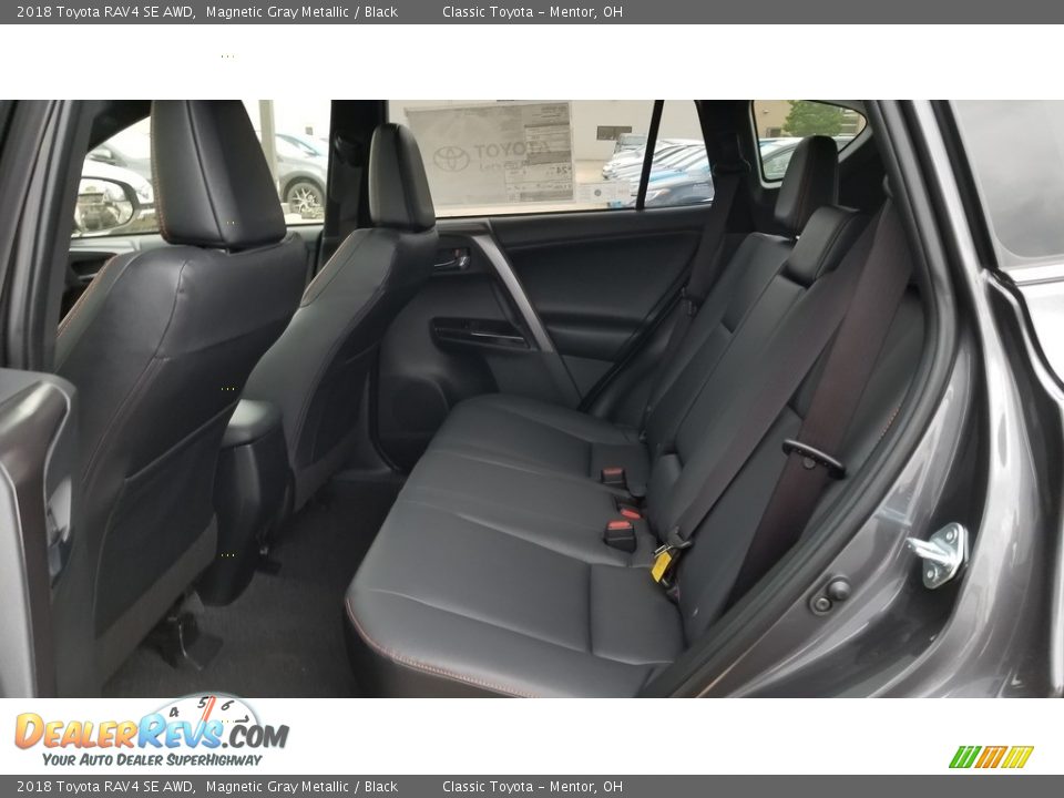 2018 Toyota RAV4 SE AWD Magnetic Gray Metallic / Black Photo #3