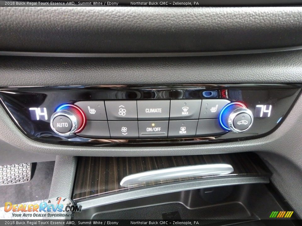 Controls of 2018 Buick Regal TourX Essence AWD Photo #18