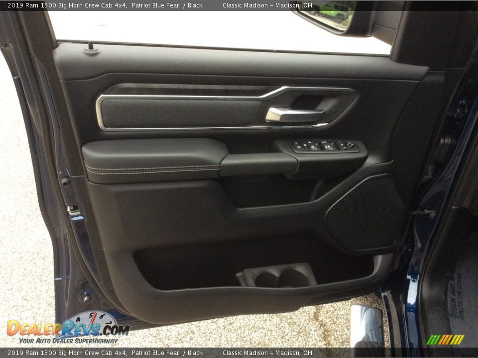 2019 Ram 1500 Big Horn Crew Cab 4x4 Patriot Blue Pearl / Black Photo #9