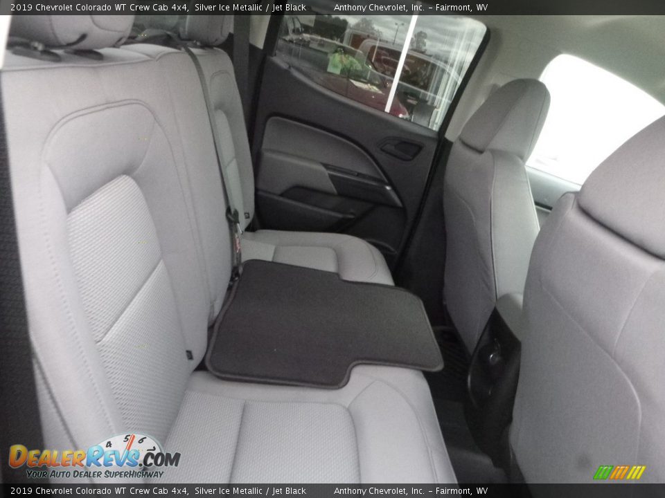 Rear Seat of 2019 Chevrolet Colorado WT Crew Cab 4x4 Photo #12