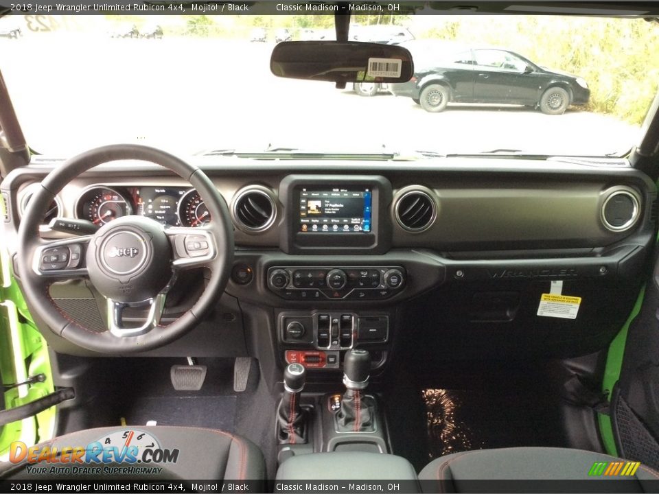 Dashboard of 2018 Jeep Wrangler Unlimited Rubicon 4x4 Photo #11