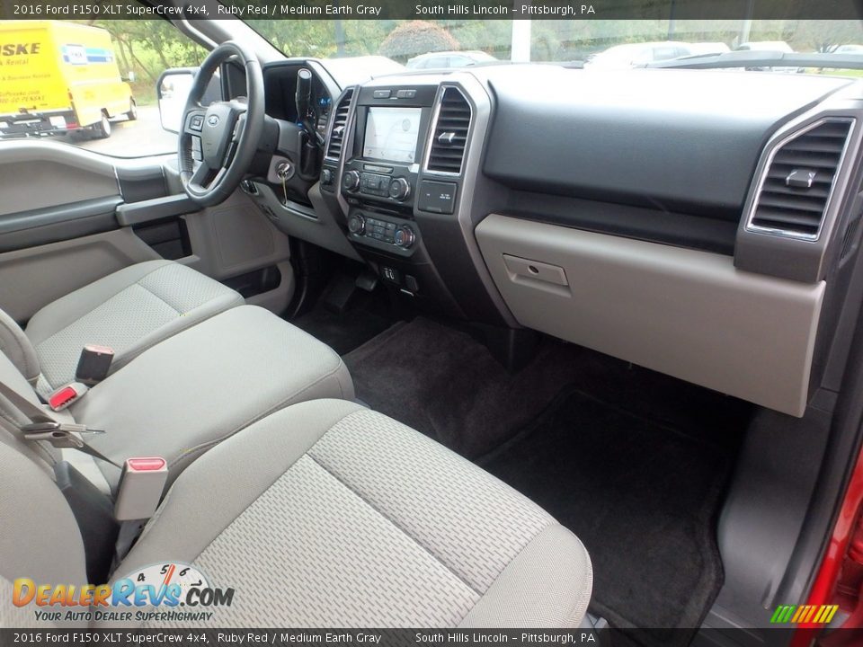 2016 Ford F150 XLT SuperCrew 4x4 Ruby Red / Medium Earth Gray Photo #11