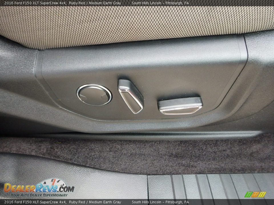 2016 Ford F150 XLT SuperCrew 4x4 Ruby Red / Medium Earth Gray Photo #12