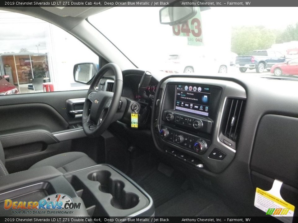 2019 Chevrolet Silverado LD LT Z71 Double Cab 4x4 Deep Ocean Blue Metallic / Jet Black Photo #9