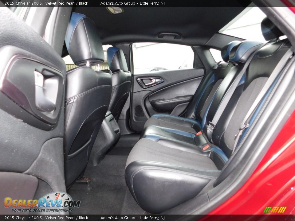 2015 Chrysler 200 S Velvet Red Pearl / Black Photo #9