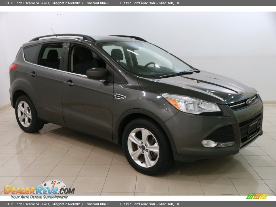 2016 Ford Escape SE 4WD Magnetic Metallic / Charcoal Black Photo #1