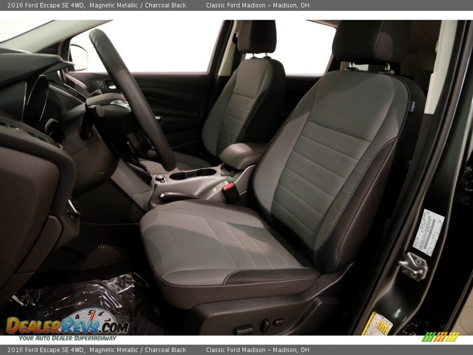 2016 Ford Escape SE 4WD Magnetic Metallic / Charcoal Black Photo #5