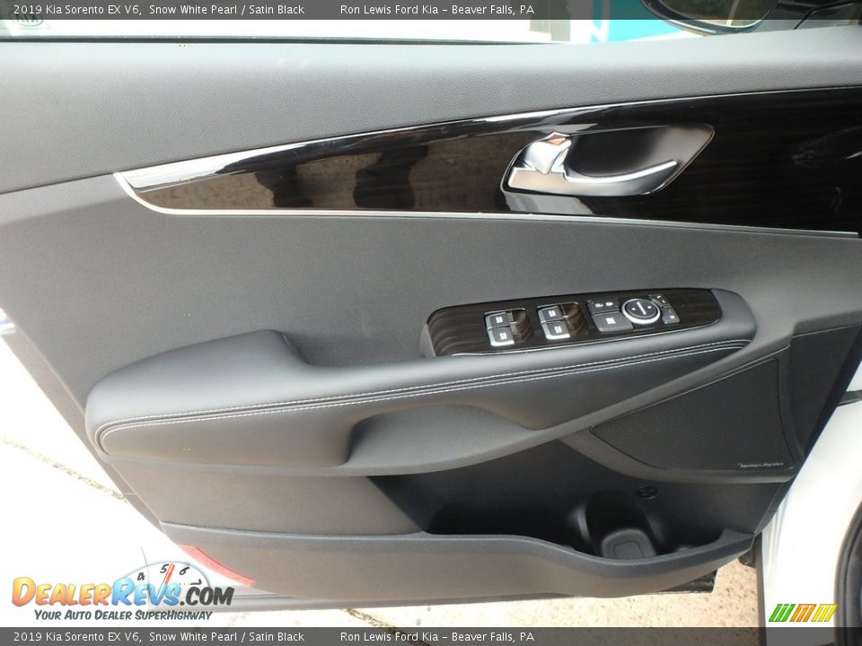 2019 Kia Sorento EX V6 Snow White Pearl / Satin Black Photo #15