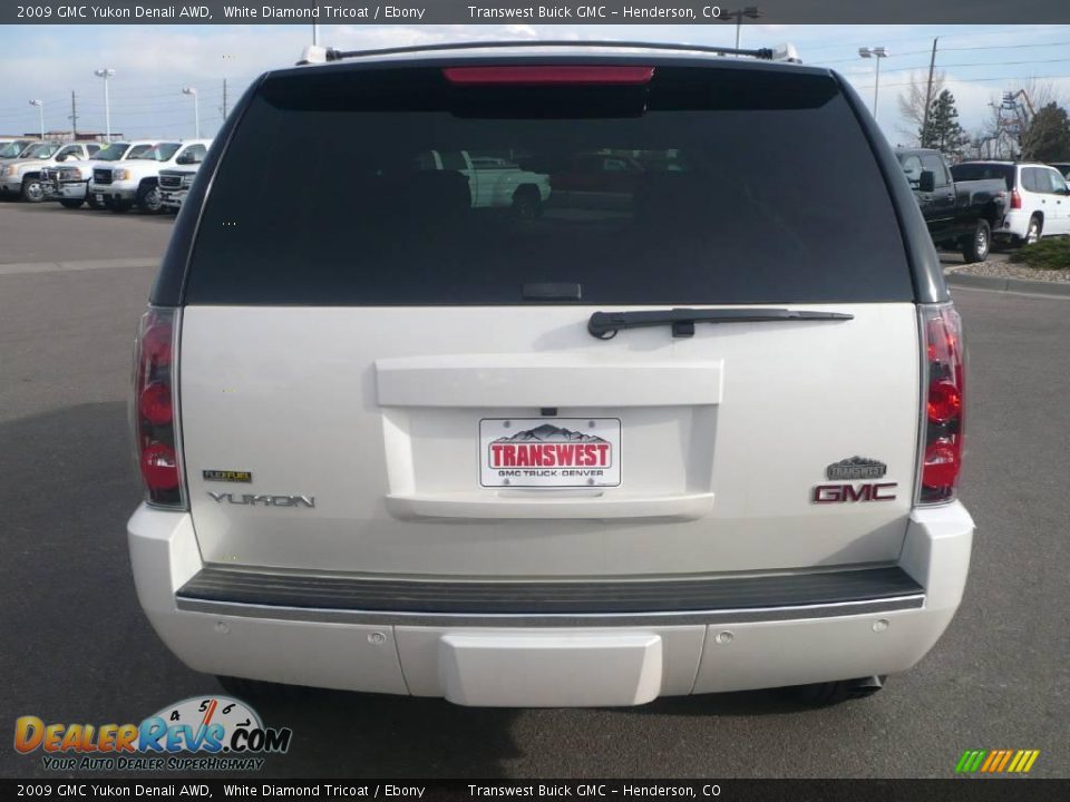 2009 GMC Yukon Denali AWD White Diamond Tricoat / Ebony Photo #5