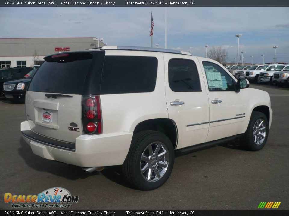 2009 GMC Yukon Denali AWD White Diamond Tricoat / Ebony Photo #6