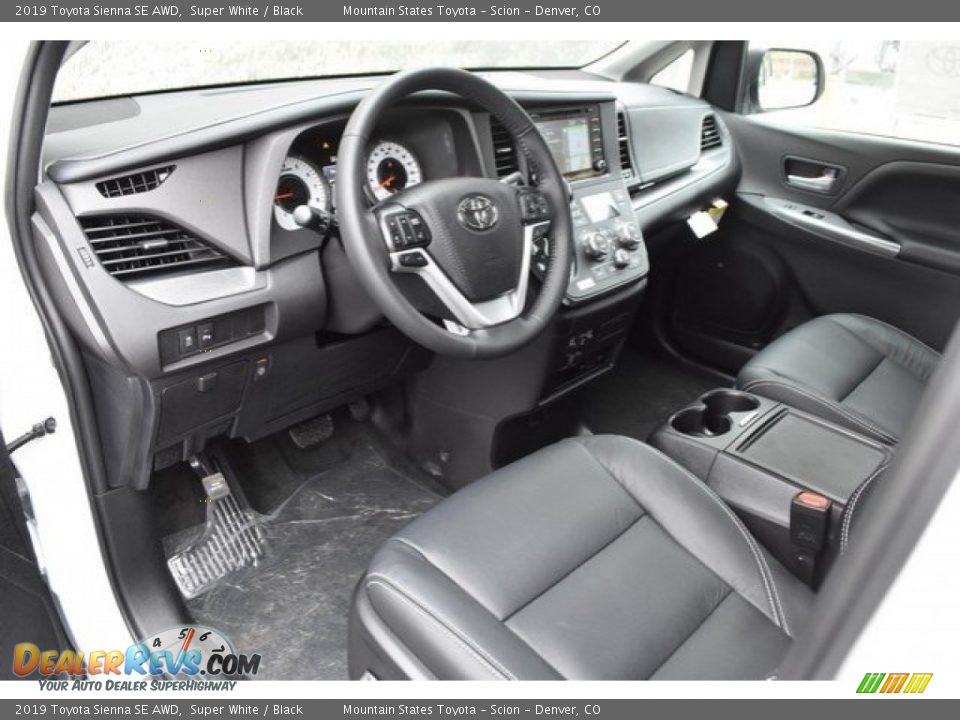 2019 Toyota Sienna SE AWD Super White / Black Photo #5