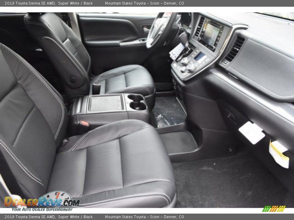 2019 Toyota Sienna SE AWD Super White / Black Photo #12