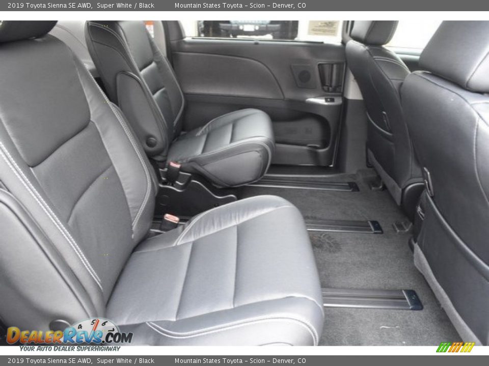 2019 Toyota Sienna SE AWD Super White / Black Photo #19