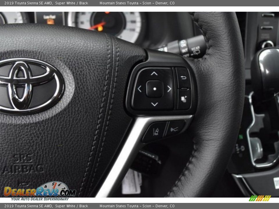 2019 Toyota Sienna SE AWD Super White / Black Photo #30