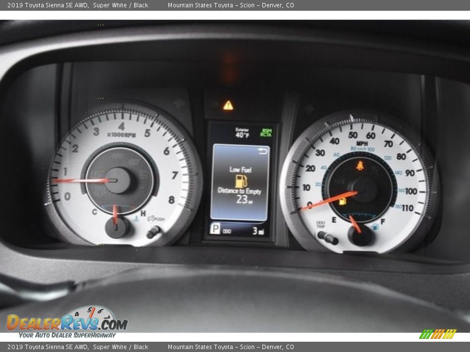 2019 Toyota Sienna SE AWD Super White / Black Photo #31