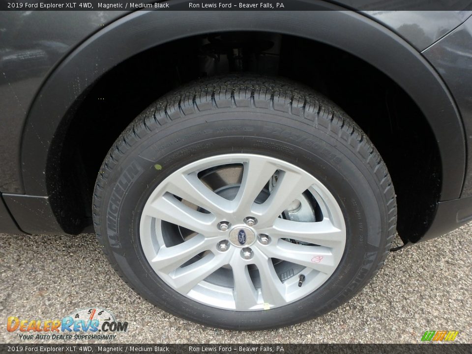 2019 Ford Explorer XLT 4WD Magnetic / Medium Black Photo #10