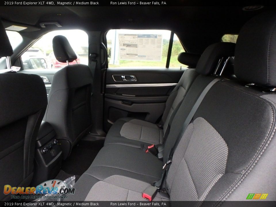 2019 Ford Explorer XLT 4WD Magnetic / Medium Black Photo #12