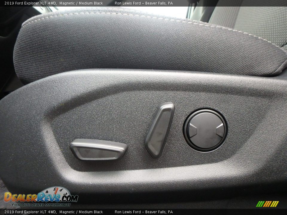 2019 Ford Explorer XLT 4WD Magnetic / Medium Black Photo #16