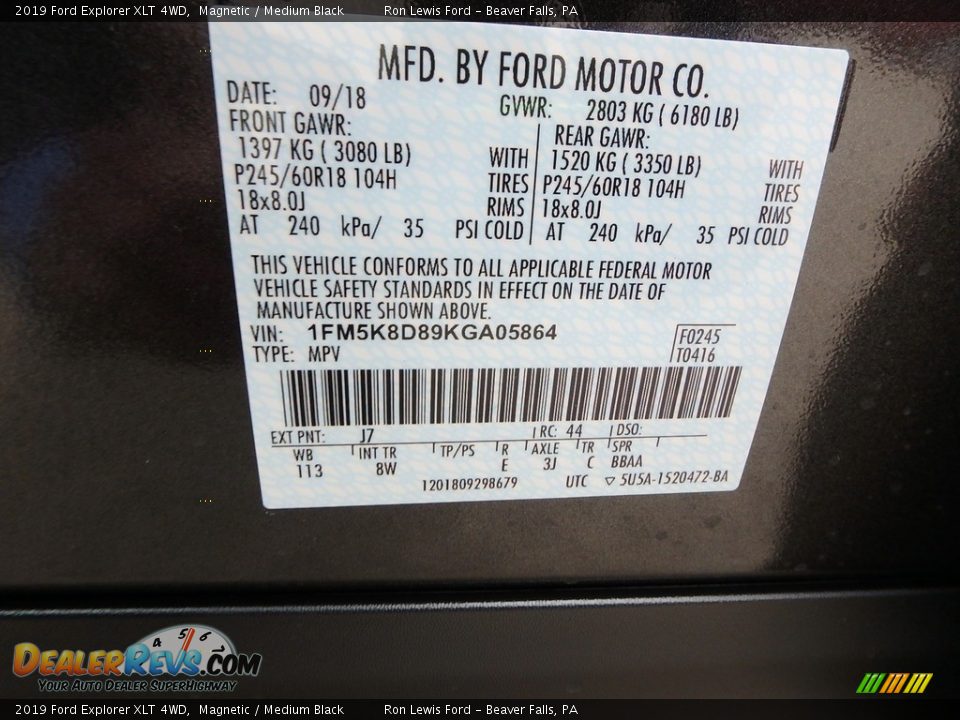 2019 Ford Explorer XLT 4WD Magnetic / Medium Black Photo #17