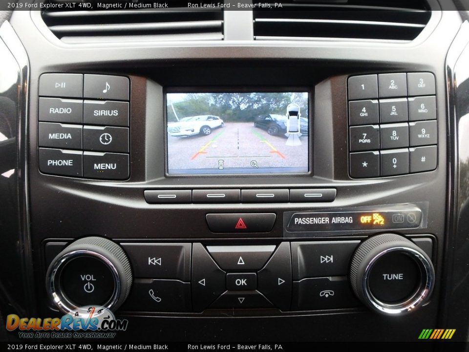 2019 Ford Explorer XLT 4WD Magnetic / Medium Black Photo #20