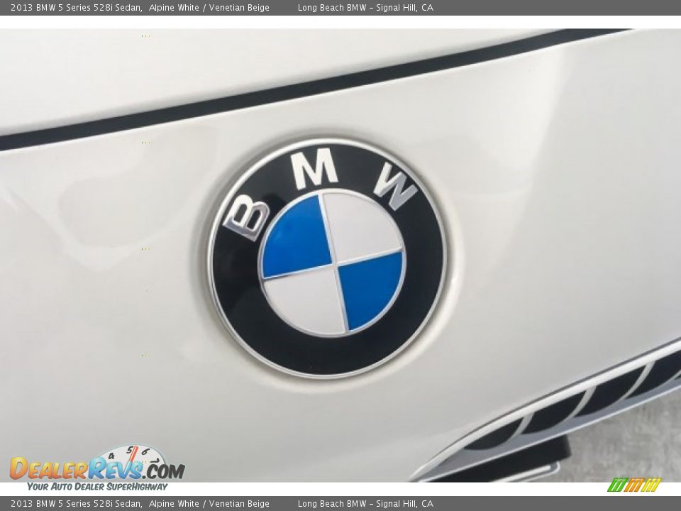 2013 BMW 5 Series 528i Sedan Alpine White / Venetian Beige Photo #34