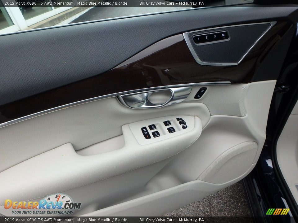2019 Volvo XC90 T6 AWD Momentum Magic Blue Metallic / Blonde Photo #11