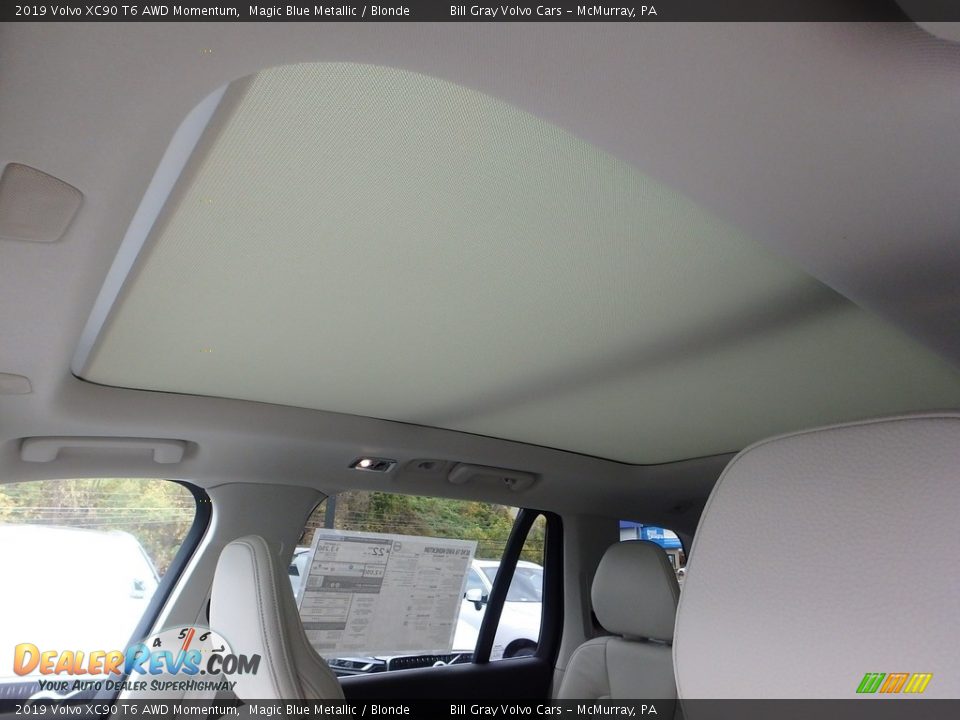 2019 Volvo XC90 T6 AWD Momentum Magic Blue Metallic / Blonde Photo #13