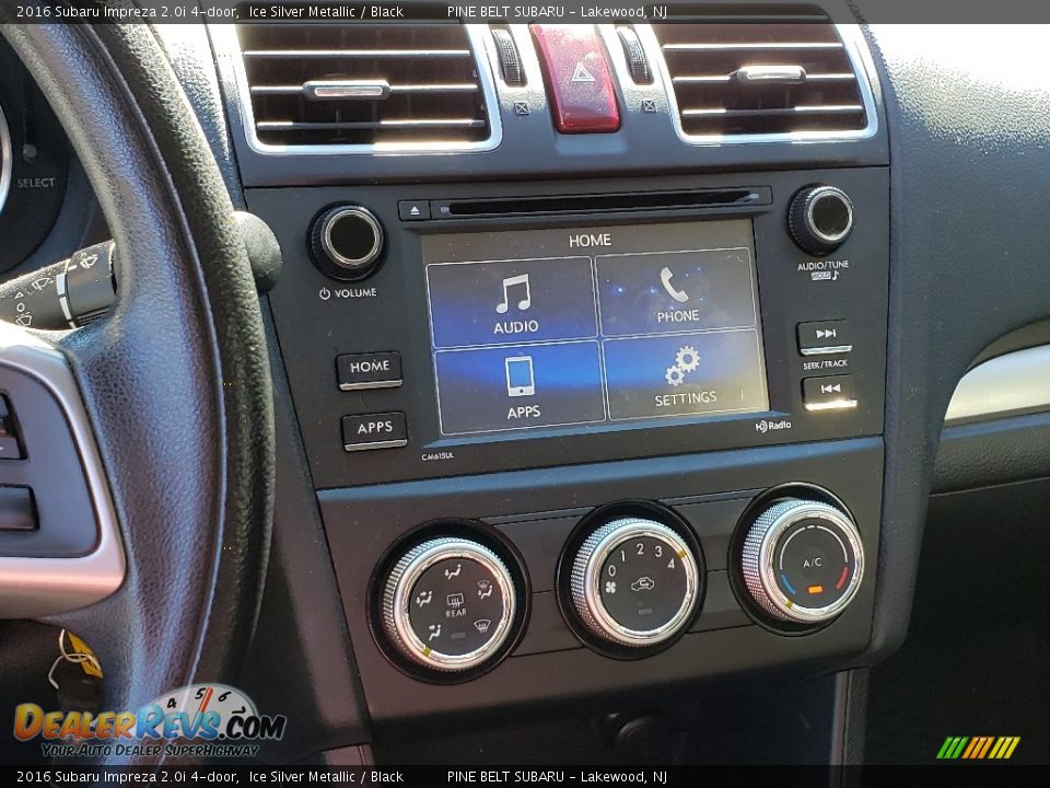 2016 Subaru Impreza 2.0i 4-door Ice Silver Metallic / Black Photo #4