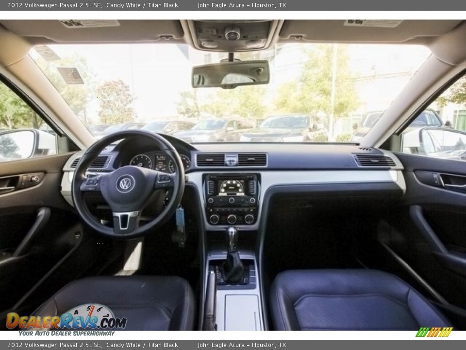 2012 Volkswagen Passat 2.5L SE Candy White / Titan Black Photo #9